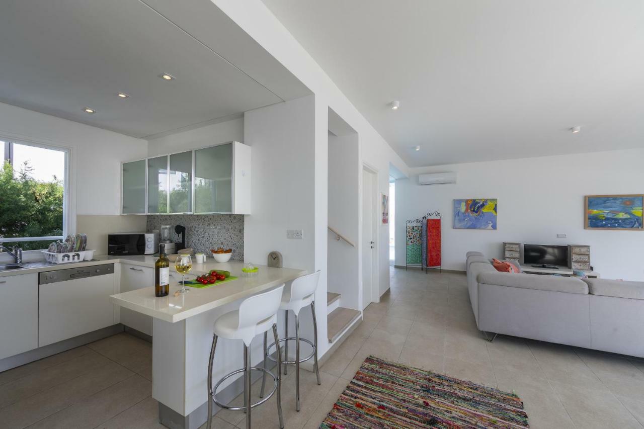 Oceania Villa Protaras Exterior photo