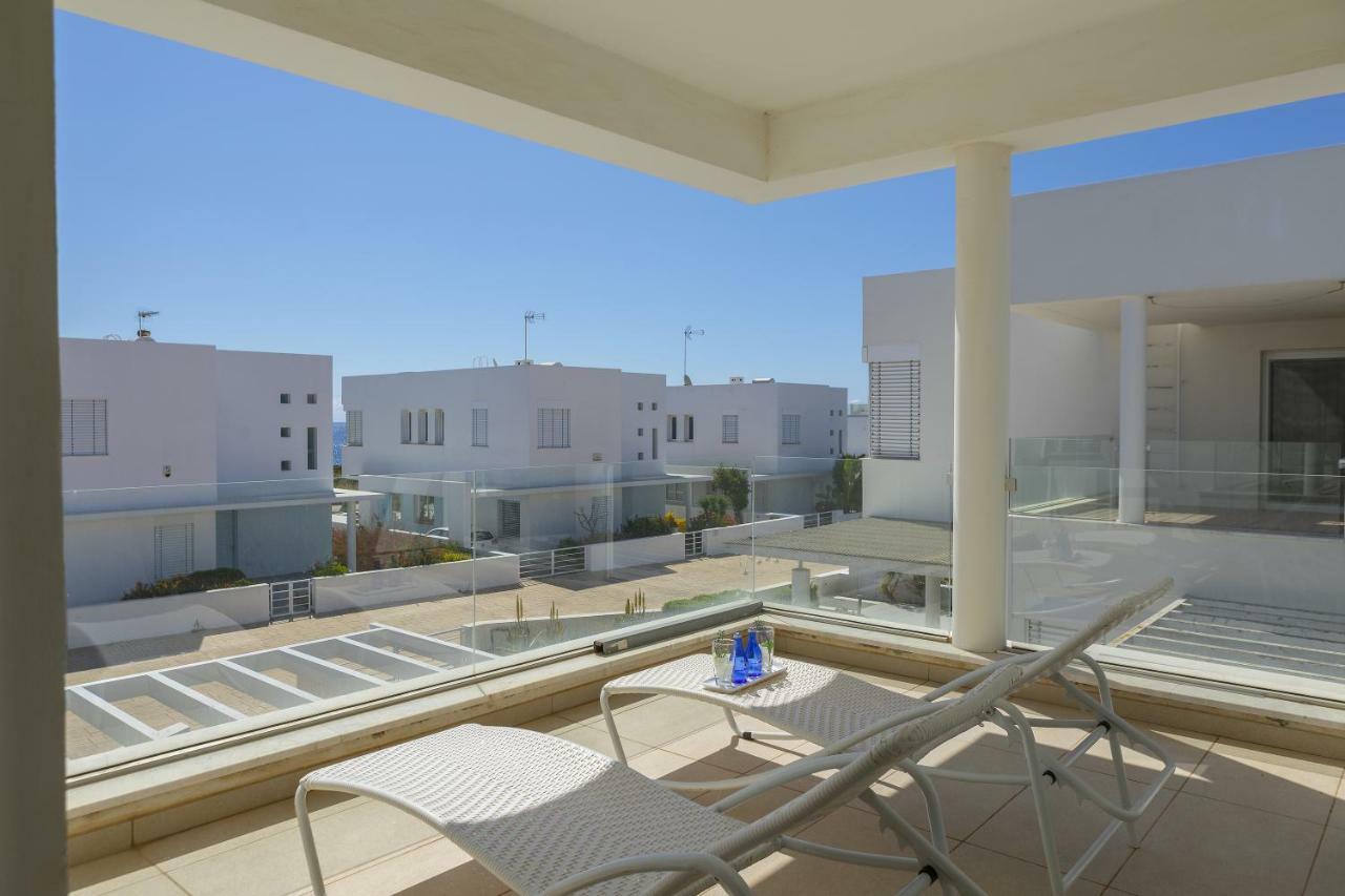 Oceania Villa Protaras Exterior photo